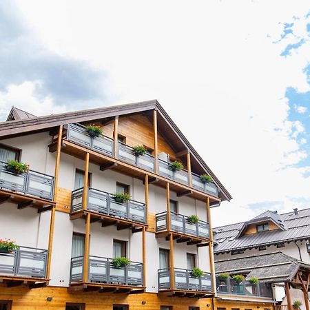 Hotel Domina Parco Dello Stelvio Cogolo Exterior foto