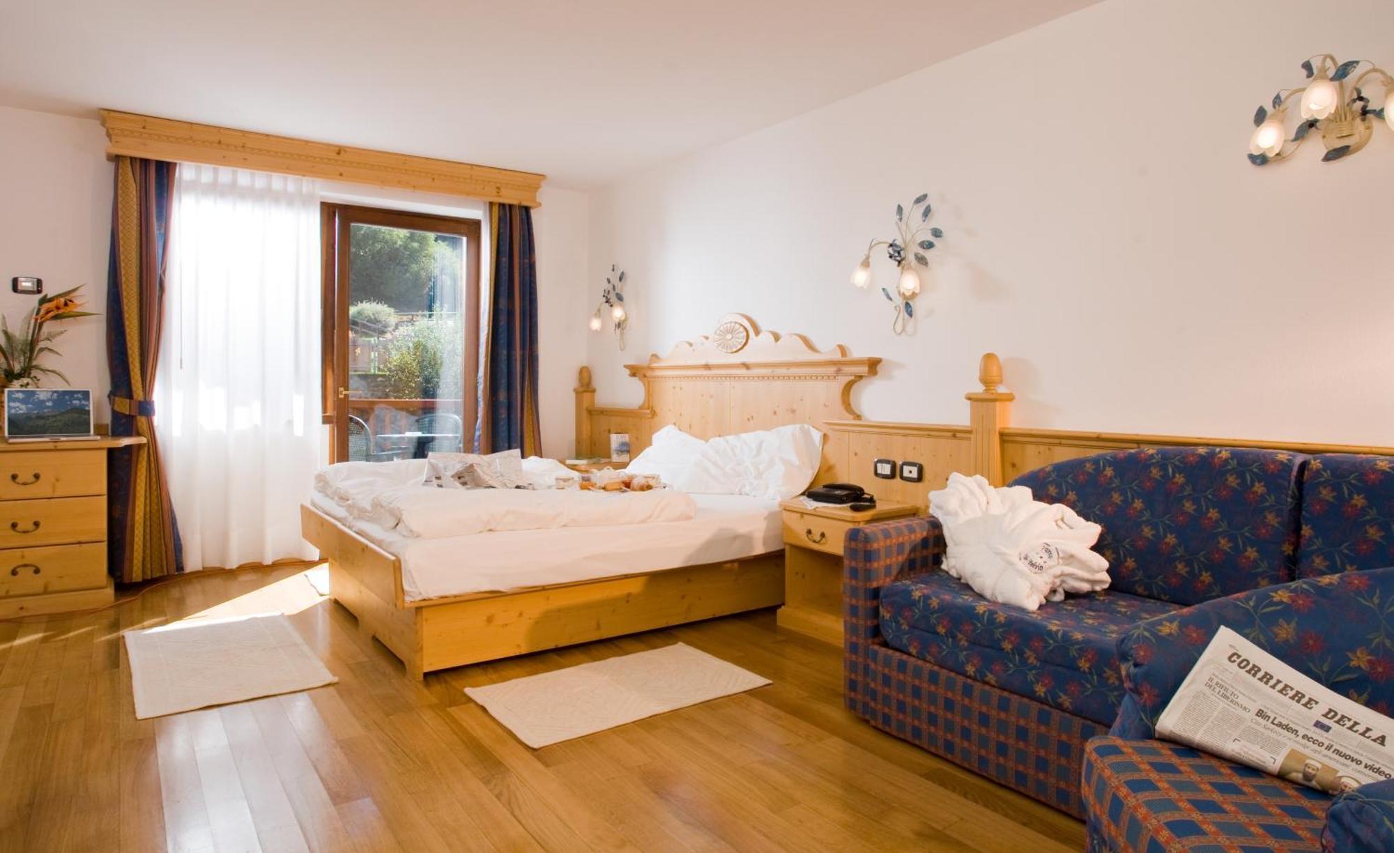 Hotel Domina Parco Dello Stelvio Cogolo Exterior foto