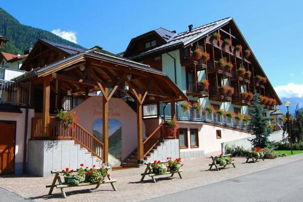 Hotel Domina Parco Dello Stelvio Cogolo Exterior foto